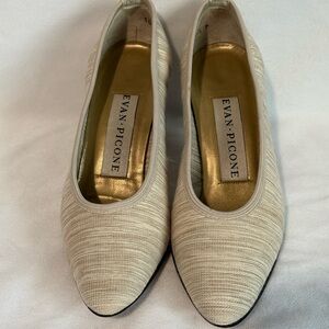 Evan Picone Women's Textured Cream Heels